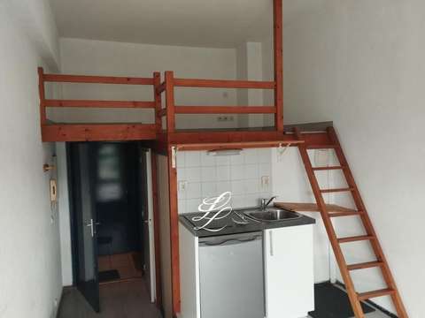 Location appartement 1 pièce Rennes Bourg L'evêque 35