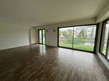 Location Appartement 5 piècesRennes Bourg L'evêque