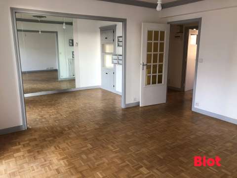 Location appartement 5 pièces Rennes Brequigny 35