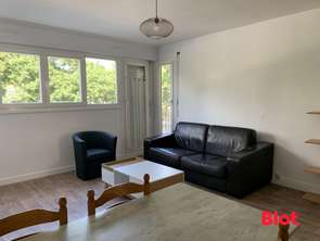 Location Appartement 5 piècesRennes Centre Ville