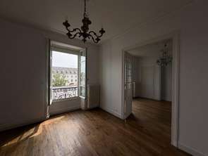 Location Appartement 4 piècesRennes Centre Ville