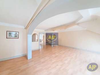 Location Appartement 5 piècesRennes Centre Ville