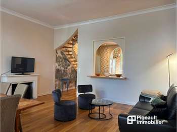 Location Appartement 4 piècesRennes Centre Ville