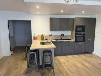 Location Appartement 4 piècesRennes Centre Ville