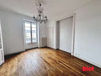 Location Appartement 4 piècesRennes Centre Ville
