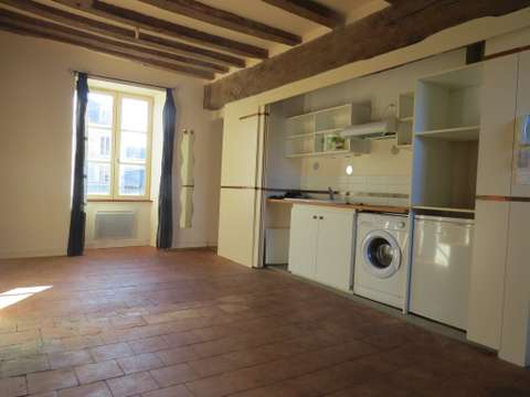 Location appartement 2 pièces Sablé-Sur-Sarthe Centre 72