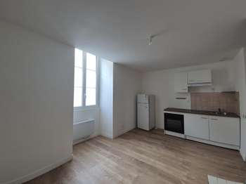Location Appartement 2 piècesSablé-Sur-Sarthe Centre
