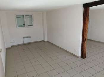 Location Appartement 4 piècesSaint-Aubin-de-Blaye