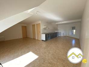 Location Appartement 4 piècesSaint-Aubin-des-Châteaux