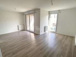 Location Appartement 3 piècesSaint-Berthevin