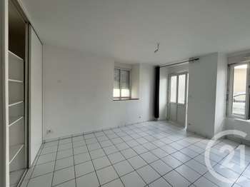 Location Appartement 2 piècesSaint-Berthevin