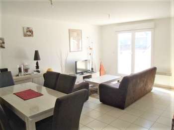 Location Appartement 3 piècesSaint-Brice-en-Cogles