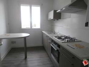 Location Appartement 3 piècesSaint-Brieuc Le Tertre, Le Point Du Jour, La Tour D'auvergne