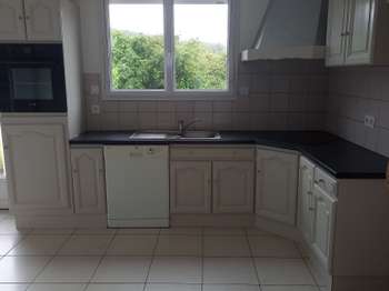 Location Appartement 3 piècesSaint-Congard