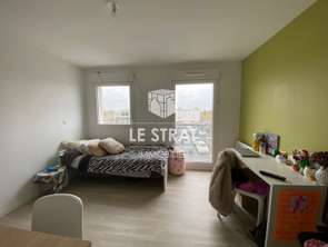 Location StudioSaint-Contest
