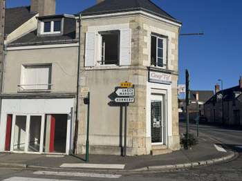 Location Appartement 3 piècesSaint-Denis-de-l'Hôtel