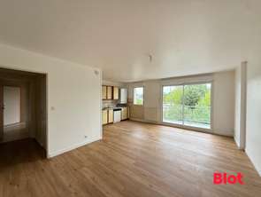 Location Appartement 4 piècesSaint-Erblon