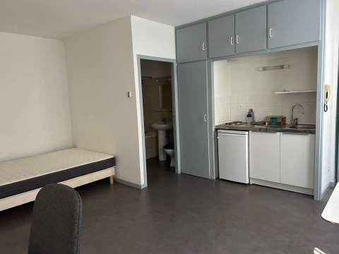 Location appartement 1 pièce Saint-Étienne 42