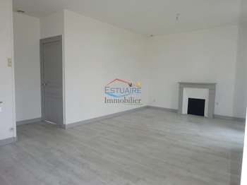 Location Appartement 3 piècesSaint-Étienne-de-Montluc