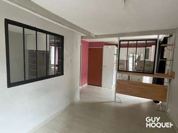 Location Appartement 2 piècesSaint-Étienne-de-Montluc