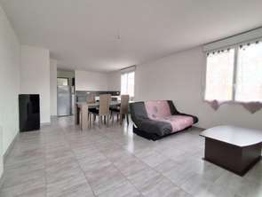 Location Appartement 3 piècesSaint-Étienne-du-Bois