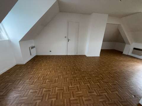 Location Studio 1 pièce Saint-Germain-la-Blanche-Herbe 14