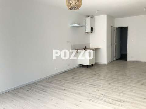 Location appartement 2 pièces Saint-Hilaire-du-Harcouët 50