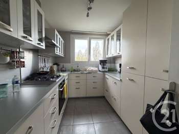 Location Appartement 4 piècesSaint-Jacques-de-la-Lande