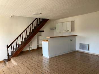 Location Appartement 3 piècesSaint-Jean-de-la-Haize