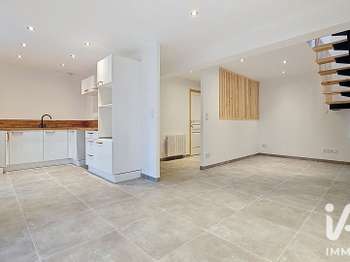 Location Appartement 5 piècesSaint-Julien-Molin-Molette