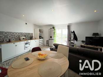 Location Appartement 3 piècesSaint-Laurent-de-Chamousset