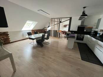 Location Appartement 4 piècesSaint-Martin-des-Champs