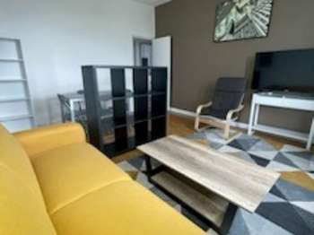 Location Appartement 2 piècesSaint-Martin-des-Champs