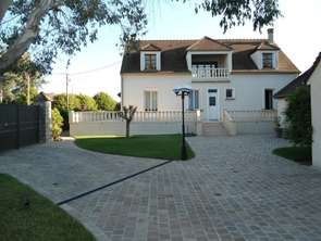 Location Appartement 3 piècesSaint-Pierre-lès-Nemours