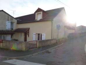 Location Appartement 4 piècesSaint-Pierre-Montlimart