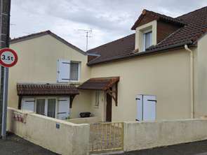 Location Appartement 4 piècesSaint-Pierre-Montlimart