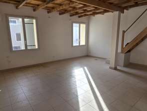 Location Appartement 5 piècesSaint-Saturnin-lès-Avignon