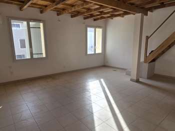 Location appartement 5 pièces Saint-Saturnin-lès-Avignon 84
