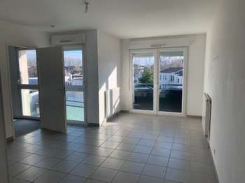 Location Appartement 2 piècesSaint-Sébastien-Sur-Loire Centre