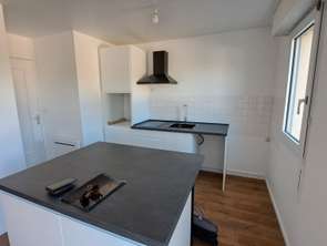 Location Appartement 4 piècesSaint-Sébastien-Sur-Loire Centre