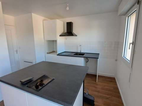 Location appartement 4 pièces Saint-Sébastien-Sur-Loire Centre 44