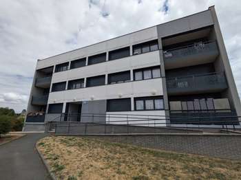 Location Appartement T1Sainte-Gauburge-Sainte-Colombe