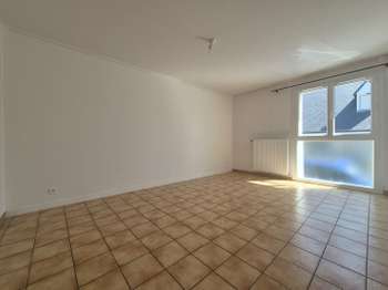 Location Appartement 2 piècesSainte-Gemmes-sur-Loire