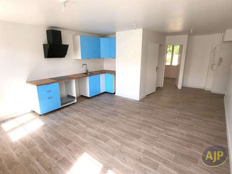 Location appartement 3 pièces Sainte-Pazanne 44