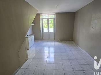 Location Appartement 3 piècesTerrasson-Lavilledieu