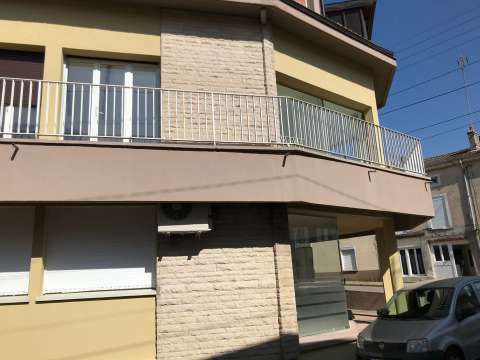 Location appartement 5 pièces Thiaucourt-Regniéville 54