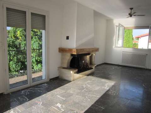 Location appartement 4 pièces Location appartement 4 pièces