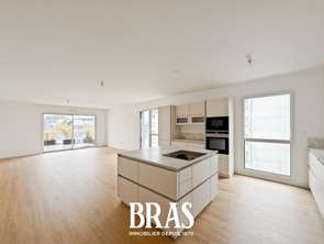 Location Appartement 5 piècesVannes Centre Ville
