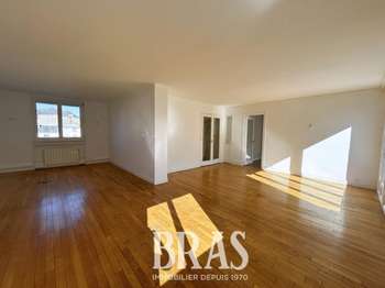 Location Appartement 4 piècesVannes Centre Ville