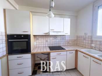 Location Appartement 4 piècesVannes Centre Ville